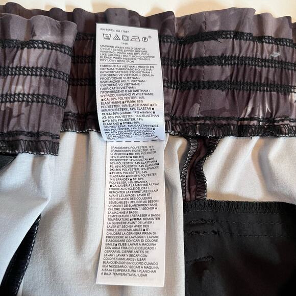 Athleta Jogger Size 22 Savannah Floral Gray NWOT - Picture 11 of 13